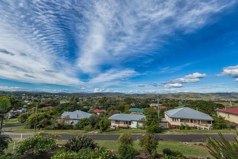 Boonah Hilltop Cottage - Lennox Head Accommodation 5