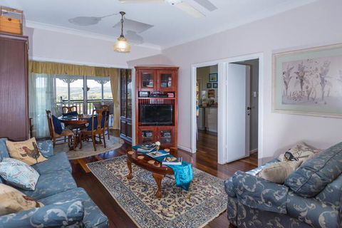 Boonah Hilltop Cottage - Lennox Head Accommodation 2