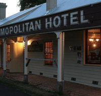 The Cosmopolitan Hotel - Lennox Head Accommodation
