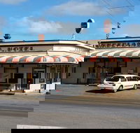 Cumberland Hotel - Lennox Head Accommodation