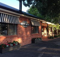 Moyhu Hotel - Lennox Head Accommodation