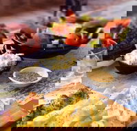 Dancing Zorbas - Lennox Head Accommodation