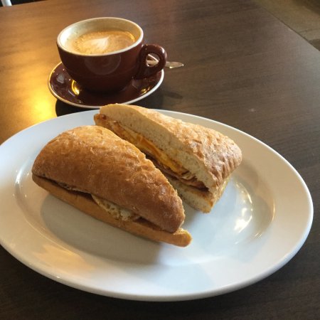 HCafe Quakers Court - Lennox Head Accommodation 0