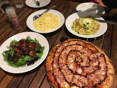 Emerald Beach Pizza & Pasta - Lennox Head Accommodation 0