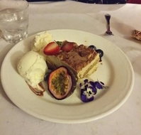 Anna's Restaurant - Lennox Head Accommodation