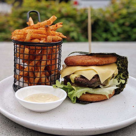 Asi Burgers - Lennox Head Accommodation 0