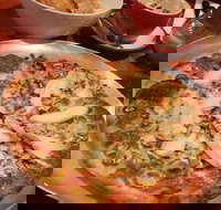 Nicks Pizza - Lennox Head Accommodation