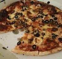 Broadway Pizza - Lennox Head Accommodation
