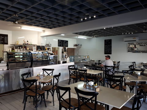 E'Claire's Coffee Shop - Lennox Head Accommodation 1