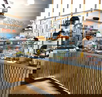 Mr  Mrs Banh Mi - Lennox Head Accommodation