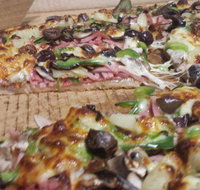 Papa's Pizza  Pasta - Lennox Head Accommodation