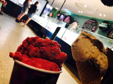 Augustus Gloop Gelatery - Pascoe Vale - Lennox Head Accommodation 0