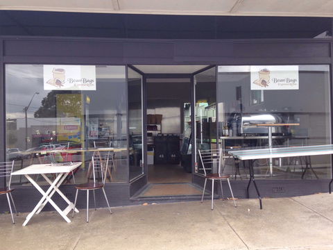 Bean Bags - Lennox Head Accommodation 0