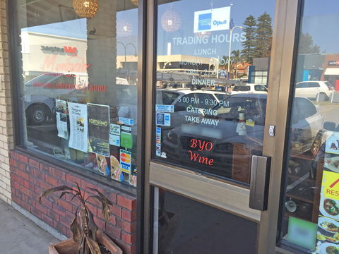 MONGGO Restaurant - Lennox Head Accommodation 0