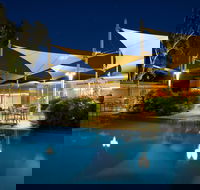 Pira Pool Bar - Lennox Head Accommodation