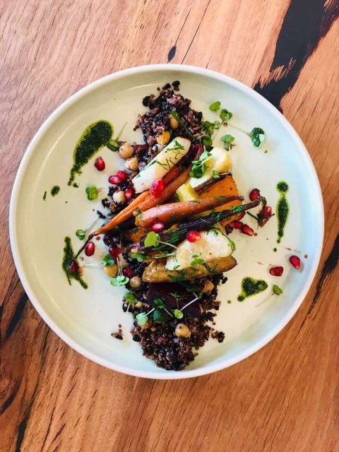 Zeppelin Kitchen - Lennox Head Accommodation 0