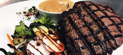 Apollo Bay Wine Bar & Coffee Shop - Lennox Head Accommodation 1