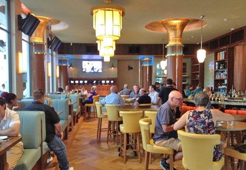 Apollo Bay Wine Bar & Coffee Shop - Lennox Head Accommodation 6