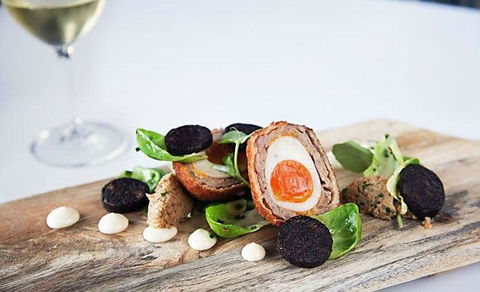 A Touch Of Salt - Lennox Head Accommodation 1