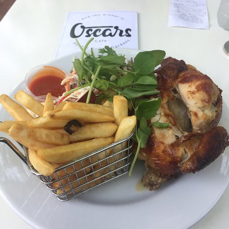 And The Winner Is Oscars - Lennox Head Accommodation 0