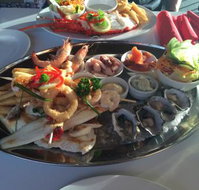 Julie  Patrick's Cafe - Lennox Head Accommodation