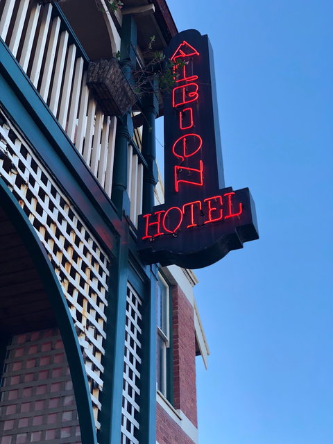 Albion Hotel - Lennox Head Accommodation 2