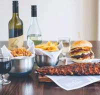 Ribs  Burgers - Lennox Head Accommodation