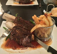 Murray Bridge Hotel- Dining Room - Lennox Head Accommodation