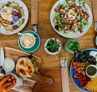 Monica's Cafe - Lennox Head Accommodation