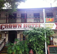 Crown Hotel - Lennox Head Accommodation