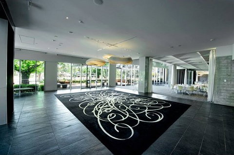 Zinc Fed Square - Lennox Head Accommodation 0