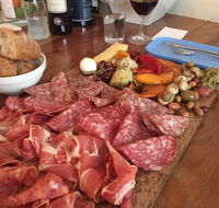 Barkley Johnson Deli and Wine - Lennox Head Accommodation