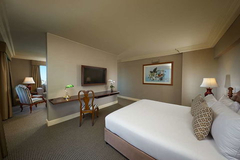 The Stamford Plaza Brisbane - Lennox Head Accommodation 12