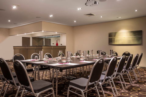Crowne Plaza Canberra - Lennox Head Accommodation 10