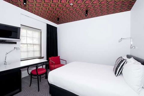 Peppers Gallery Hotel, Canberra - Lennox Head Accommodation 2