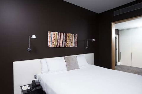 Peppers Gallery Hotel, Canberra - Lennox Head Accommodation 7