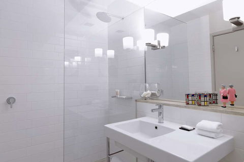 QT Canberra - Lennox Head Accommodation 5