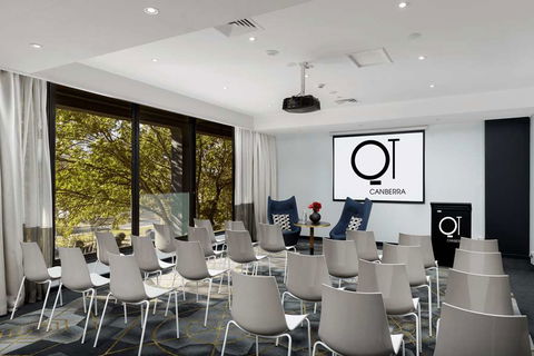QT Canberra - Lennox Head Accommodation 7