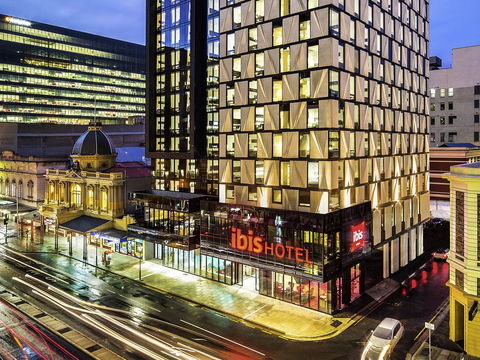 Ibis Adelaide - Lennox Head Accommodation 0