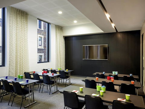 Ibis Adelaide - Lennox Head Accommodation 10