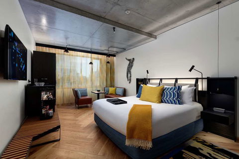 QT Melbourne - Lennox Head Accommodation 4
