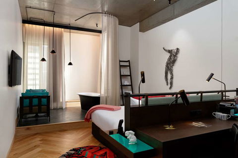 QT Melbourne - Lennox Head Accommodation 7
