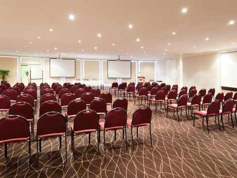 Mercure Canberra Hotel - Lennox Head Accommodation 7