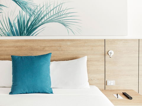 Novotel Cairns Oasis Resort - Lennox Head Accommodation 2
