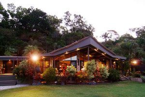 Trinity Beach Palace - Lennox Head Accommodation 0