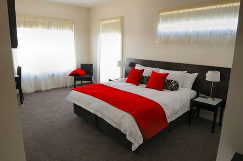 York Cove - Lennox Head Accommodation 1