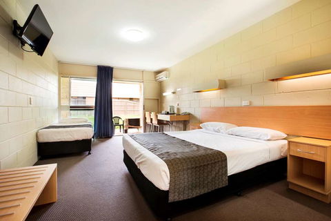 Dalrymple Motel - Lennox Head Accommodation 2
