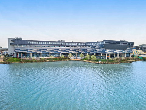 Mercure Melbourne Caroline Springs - Lennox Head Accommodation 0