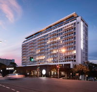 The Johnson - Art Series - Lennox Head Accommodation