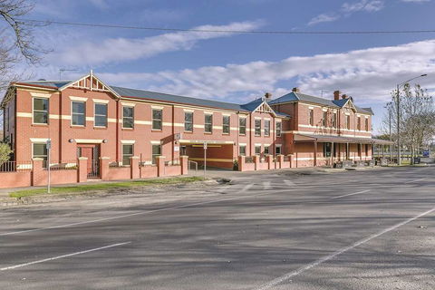 Lake Inn Ballarat - Lennox Head Accommodation 0